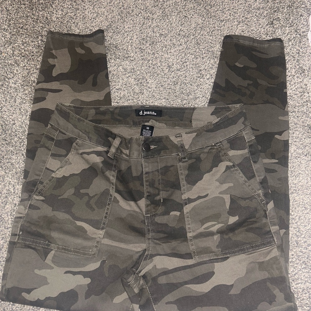 d. jeans Camouflage Patterned Pants